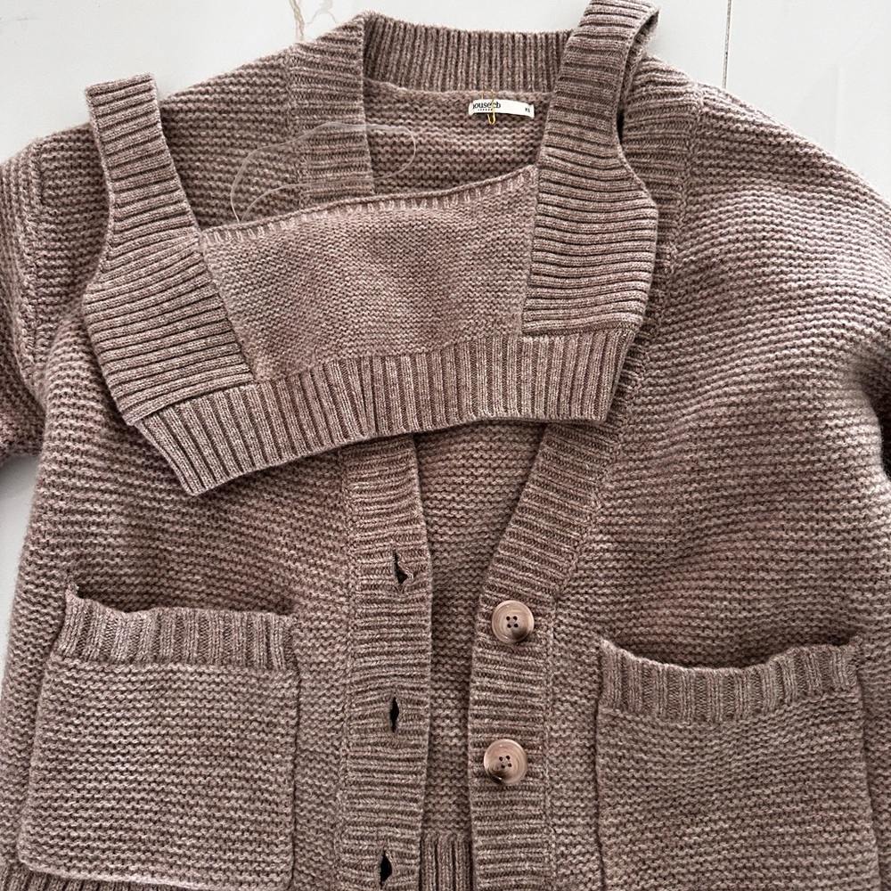 House of CB
BARLEY CHUNKY NATURAL WOOL CARDIGAN full set
Brand new without tags - Picture 7 of 9